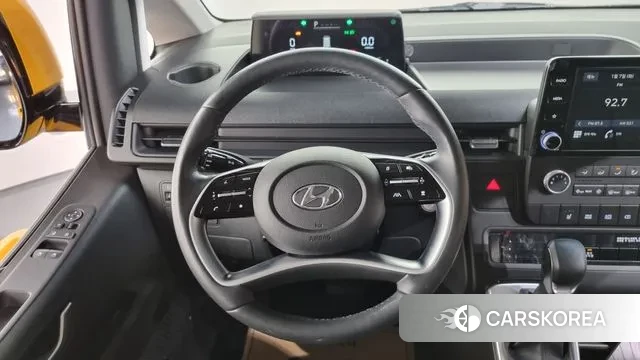 Hyundai Staria 2024 Желтый из Кореи, фото 4