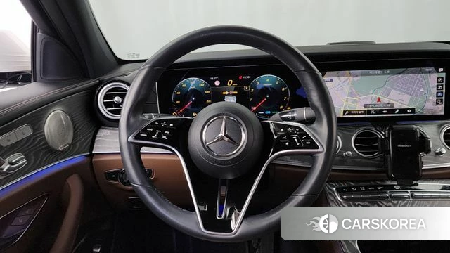 Mercedes-Benz E-Class W213 2022 Белый из Кореи, фото 4