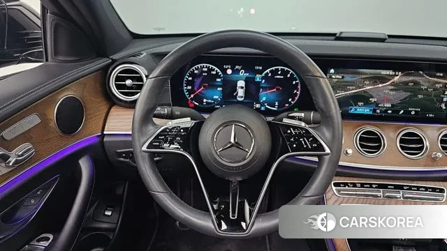 Mercedes-Benz E-Class W213 2022 Черный из Кореи, фото 4