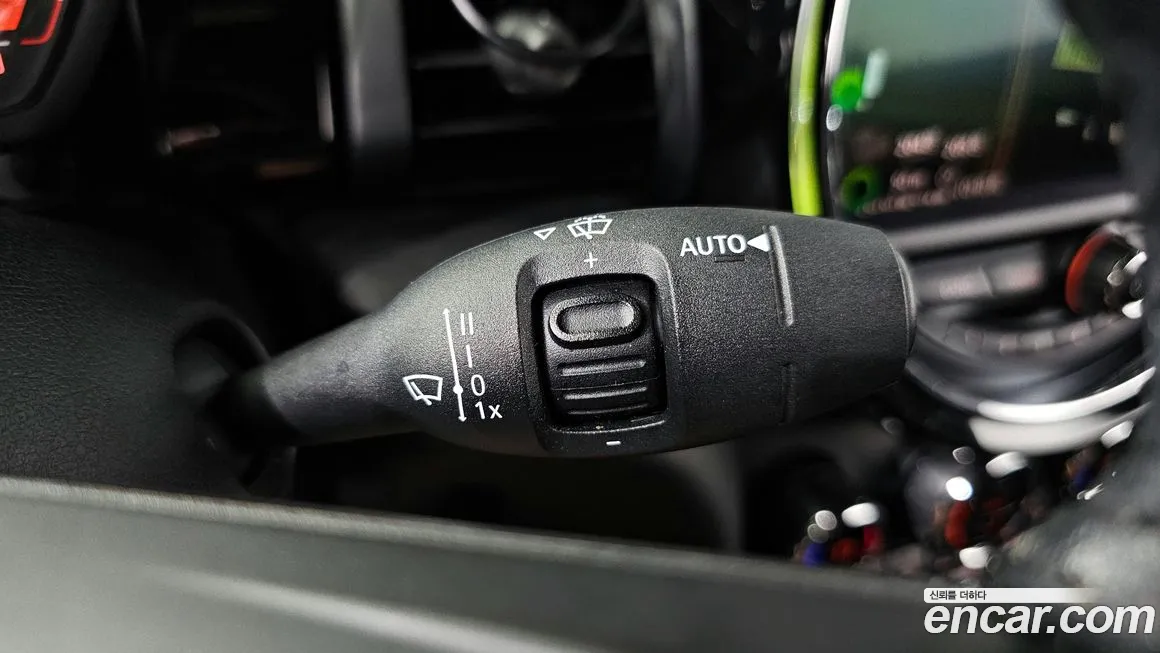 Mini Cooper Convertible 2019 Небесно-голубой из Кореи, фото 4