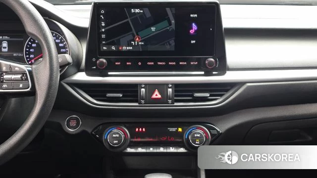 Kia The New K3 2nd generation 2022 Белый из Кореи, фото 4
