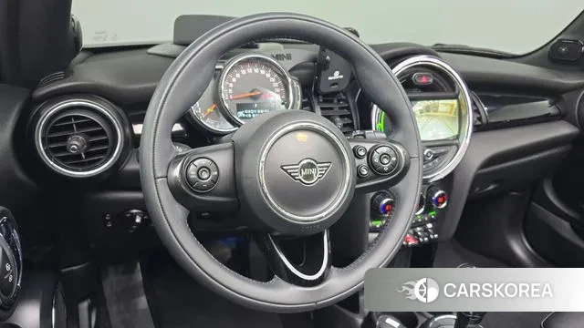 Mini Cooper Convertible 2020 Черный из Кореи, фото 4
