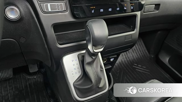 Hyundai Staria 2025 Серебряный из Кореи, фото 4