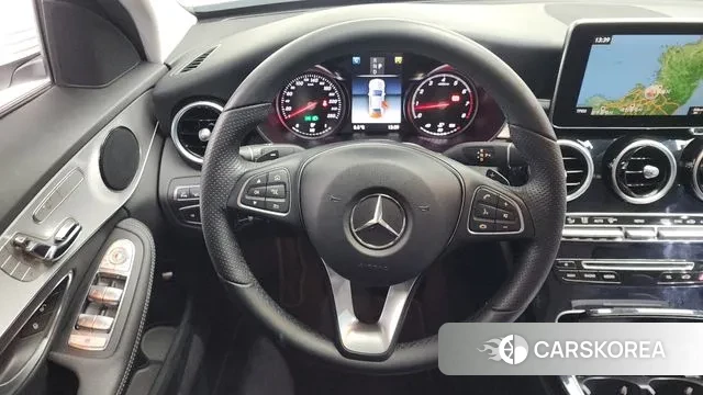 Mercedes-Benz C-Class W205 2018 Белый из Кореи, фото 4