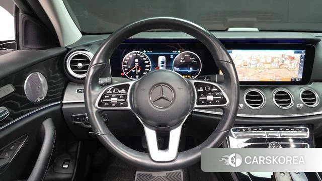 Mercedes-Benz E-Class W213 2019 Белый из Кореи, фото 4