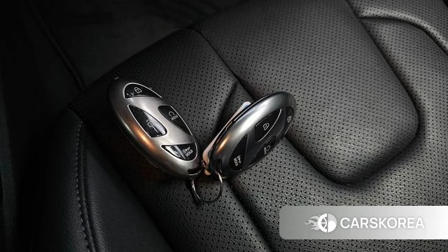 Hyundai The New Avante (CN7) 2023 Белый из Кореи, фото 4