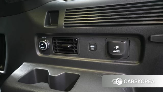 Hyundai Santa Fe (MX5) 2024 Белый из Кореи, фото 4