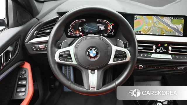 BMW 1 Series (F40) 2021 Белый из Кореи, фото 4