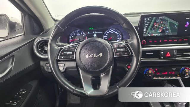 Kia The New K3 2nd generation 2022 Белый из Кореи, фото 4