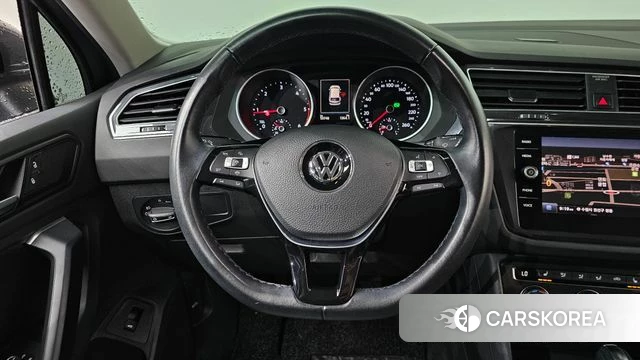 Volkswagen Tiguan second Generation 2020 Серый из Кореи, фото 4