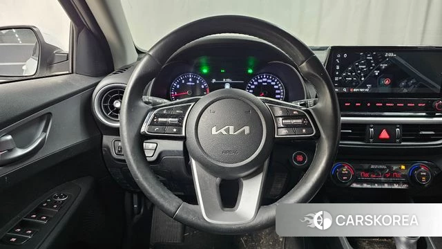 Kia The New K3 2nd generation 2022 Белый из Кореи, фото 4