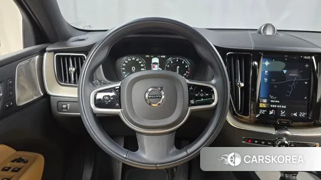 Volvo XC60 second Generation 2020 Серый из Кореи, фото 4
