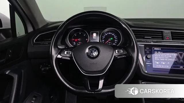 Volkswagen Tiguan second Generation 2019 Белый из Кореи, фото 4