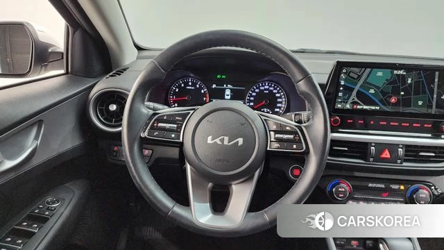 Kia The New K3 2nd generation 2022 Белый из Кореи, фото 4