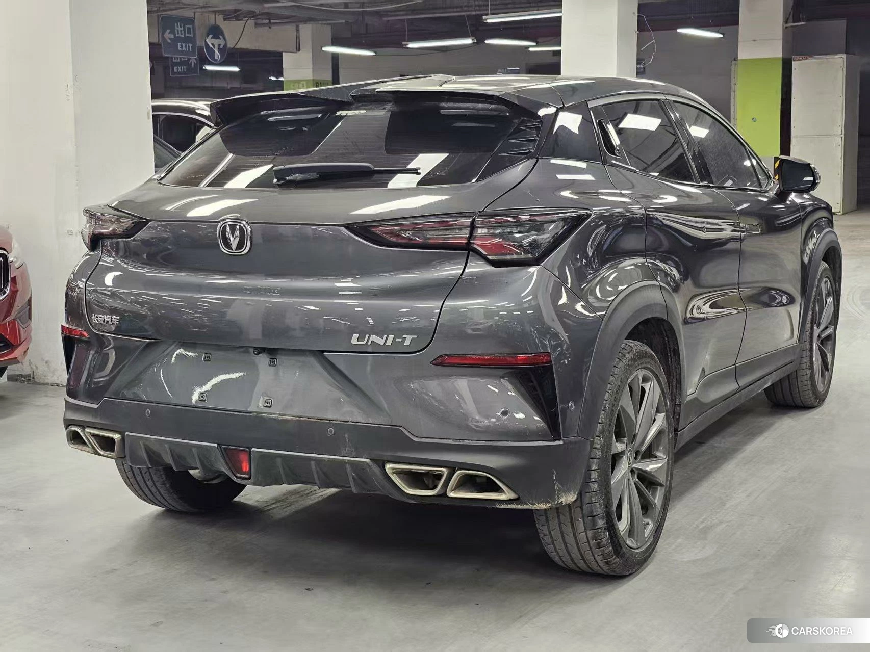 Chang'an UNI-T 2020 Темно-серый из Китая, фото 4