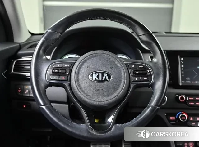 Kia Niro 2018 Белый из Кореи, фото 4