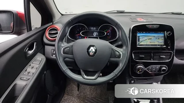 Renault Korea (Samsung) Clio 2019 Красный из Кореи, фото 4