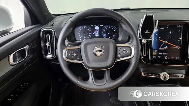 Volvo XC40 2021 Белый из Кореи, фото 4