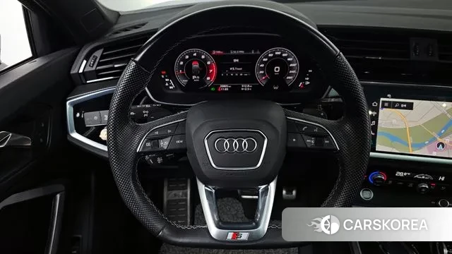 Audi Q3 (F3) 2024 Белый из Кореи, фото 4