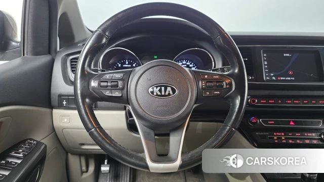 Kia The New Carnival 2018 Серебряный из Кореи, фото 4