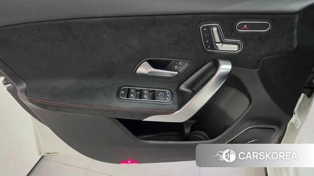 Mercedes-Benz A-Class W177 2026 Белый из Кореи, фото 4