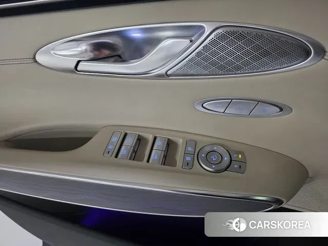 Genesis GV70 2023 Белый из Кореи, фото 4