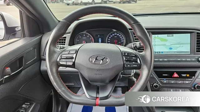Hyundai Avante AD 2018 Серебристо-серый из Кореи, фото 4