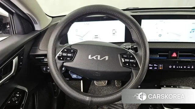 Kia EV6 2023 Белый из Кореи, фото 4
