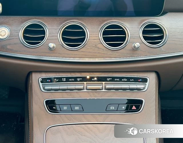 Mercedes-Benz E-class 2023 Черный из Китая, фото 4