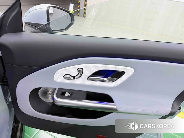 Mercedes-Benz CLA EV 2025 Серебристо-серый из Китая, фото 4