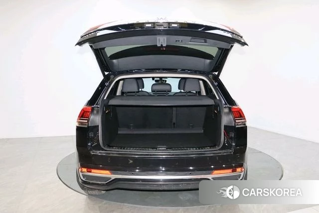 Volkswagen Tourang 2021 Черный из Китая, фото 4