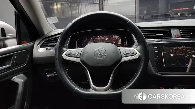 Volkswagen Tiguan Allspace 2022 Черный из Кореи, фото 4