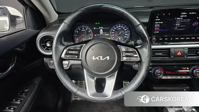 Kia The New K3 2nd generation 2022 Белый из Кореи, фото 4