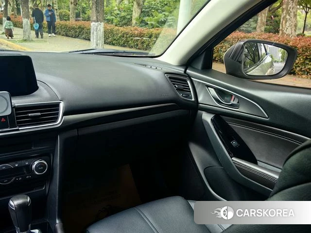 Mazda 3 Angkesaila 2019 Белый из Китая, фото 4