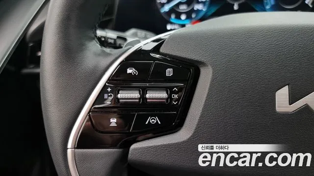 Kia Di Ol Nu Niro 2023 Белый из Кореи, фото 4