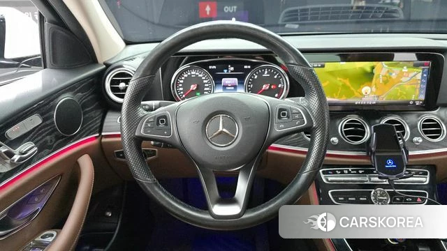 Mercedes-Benz E-Class W213 2018 Белый из Кореи, фото 4