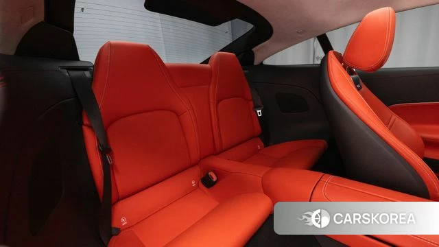 Mercedes-Benz AMG GT C192 2025 Светло-серебряный цвет из Кореи, фото 4