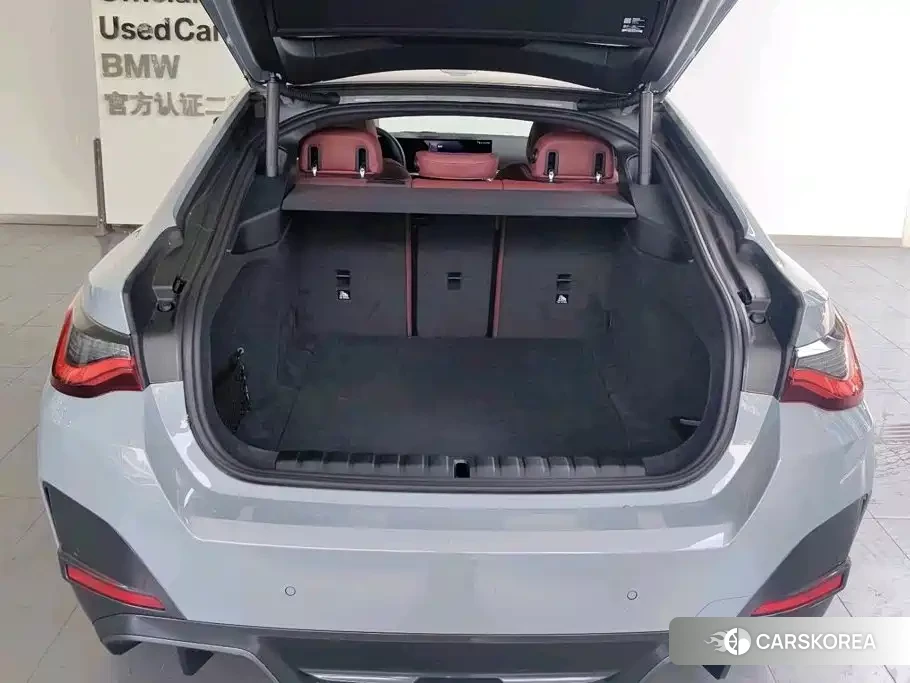 BMW i4 2026 Silver/gray из Китая, фото 4