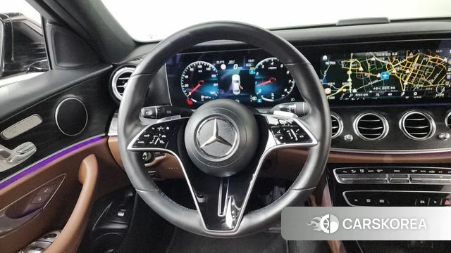 Mercedes-Benz E-Class W213 2023 Черный из Кореи, фото 4