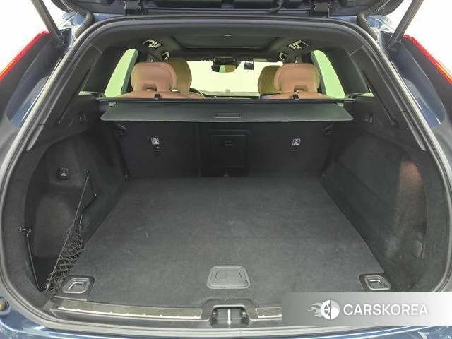 Volvo XC60 second Generation 2021 Синий из Кореи, фото 4