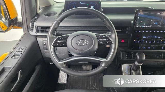 Hyundai Staria 2022 Желтый из Кореи, фото 4