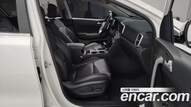 Kia Sportage The Bold 2021 Белый из Кореи, фото 4