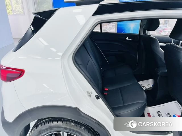 Kia Yi Ran 2022 Белый из Китая, фото 4