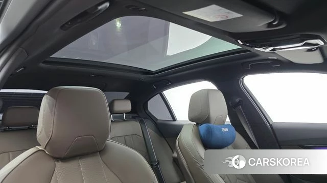 BMW 5 Series (G60) 2024 Серебристо-серый из Кореи, фото 4