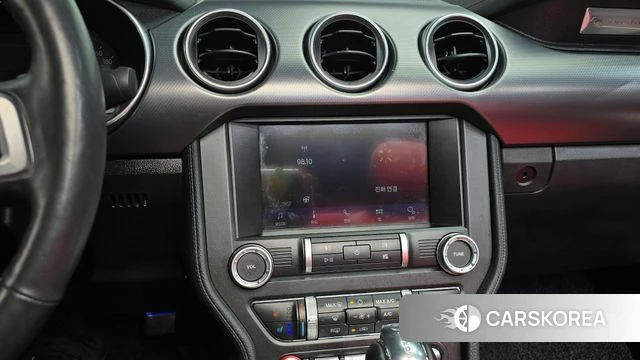 Ford Mustang 2021 Белый из Кореи, фото 4