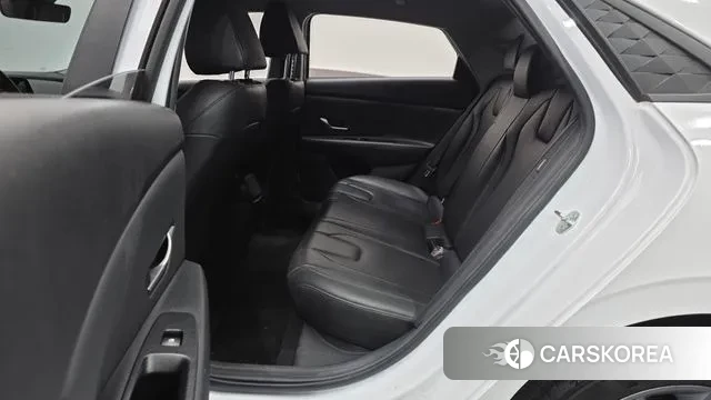 Hyundai The New Avante (CN7) 2024 Белый из Кореи, фото 4