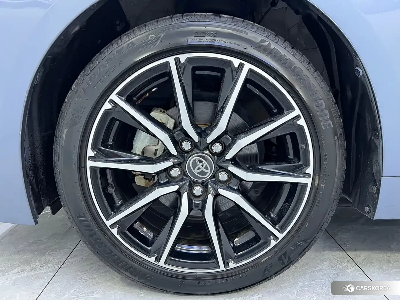 Toyota Levin 2023 Silver/gray из Китая, фото 4