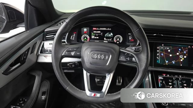 Audi Q8 (4M) 2023 Черный из Кореи, фото 4