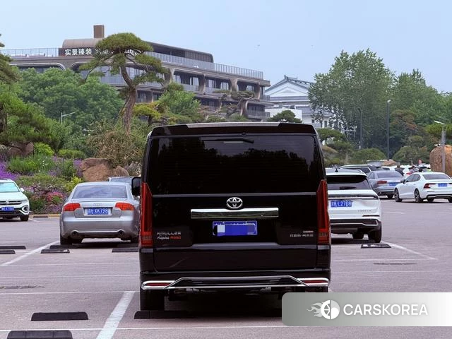 Toyota Hiace 2025 Черный из Китая, фото 4
