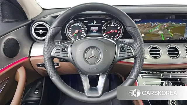 Mercedes-Benz E-Class W213 2018 Белый из Кореи, фото 4